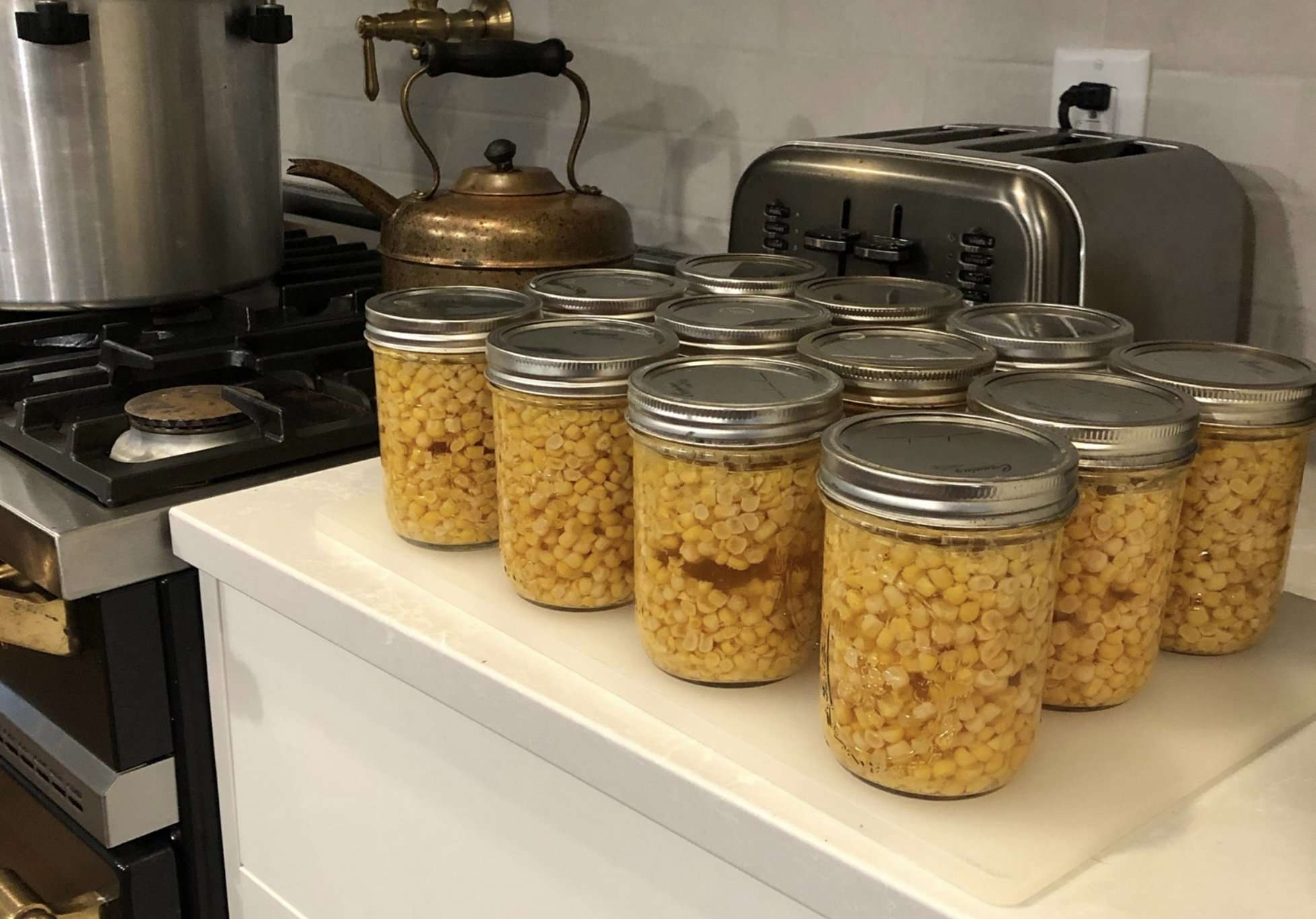 https://thehomesteadingrd.com/wp-content/uploads/2022/01/Pressure-canned-corn.jpg