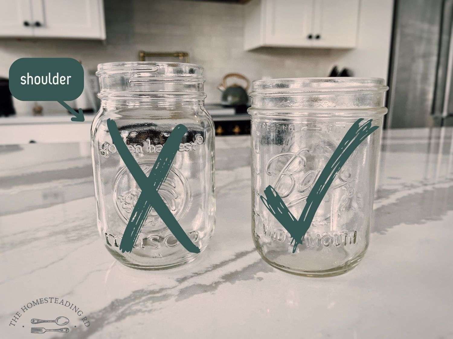 A regular mouth mason jar (with an x mark) next to a wide mouth mason jar (with a check mark)